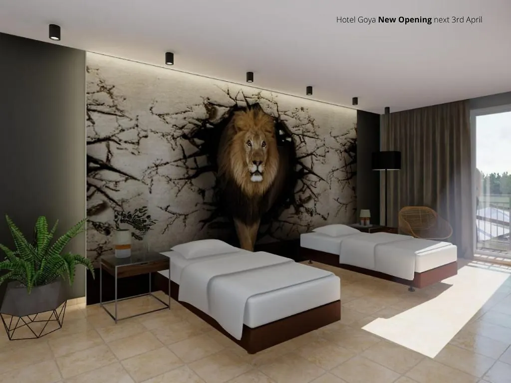 **  Oyo Hotel Goya Lloret de Mar España